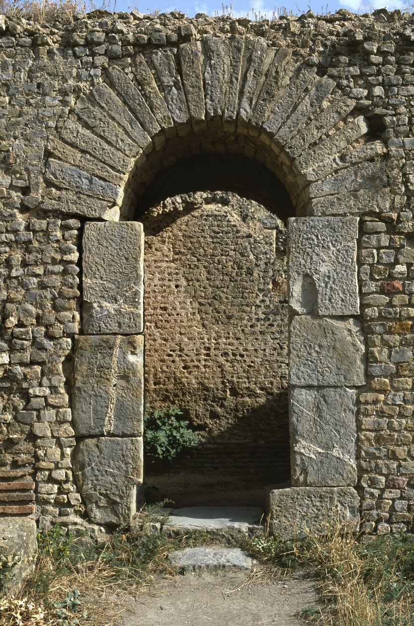 En dør, detalje af badene, den høje kejsertid 27 f.Kr.-395 e.Kr. af Roman Imperial Period