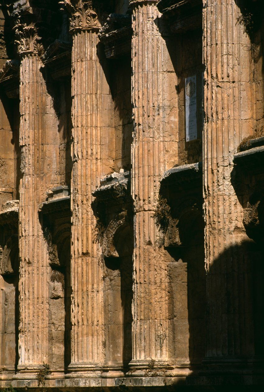 Bacchus tempel, detalje, højkejsertid (27 f.Kr.-395 e.Kr.) af Roman Imperial Period