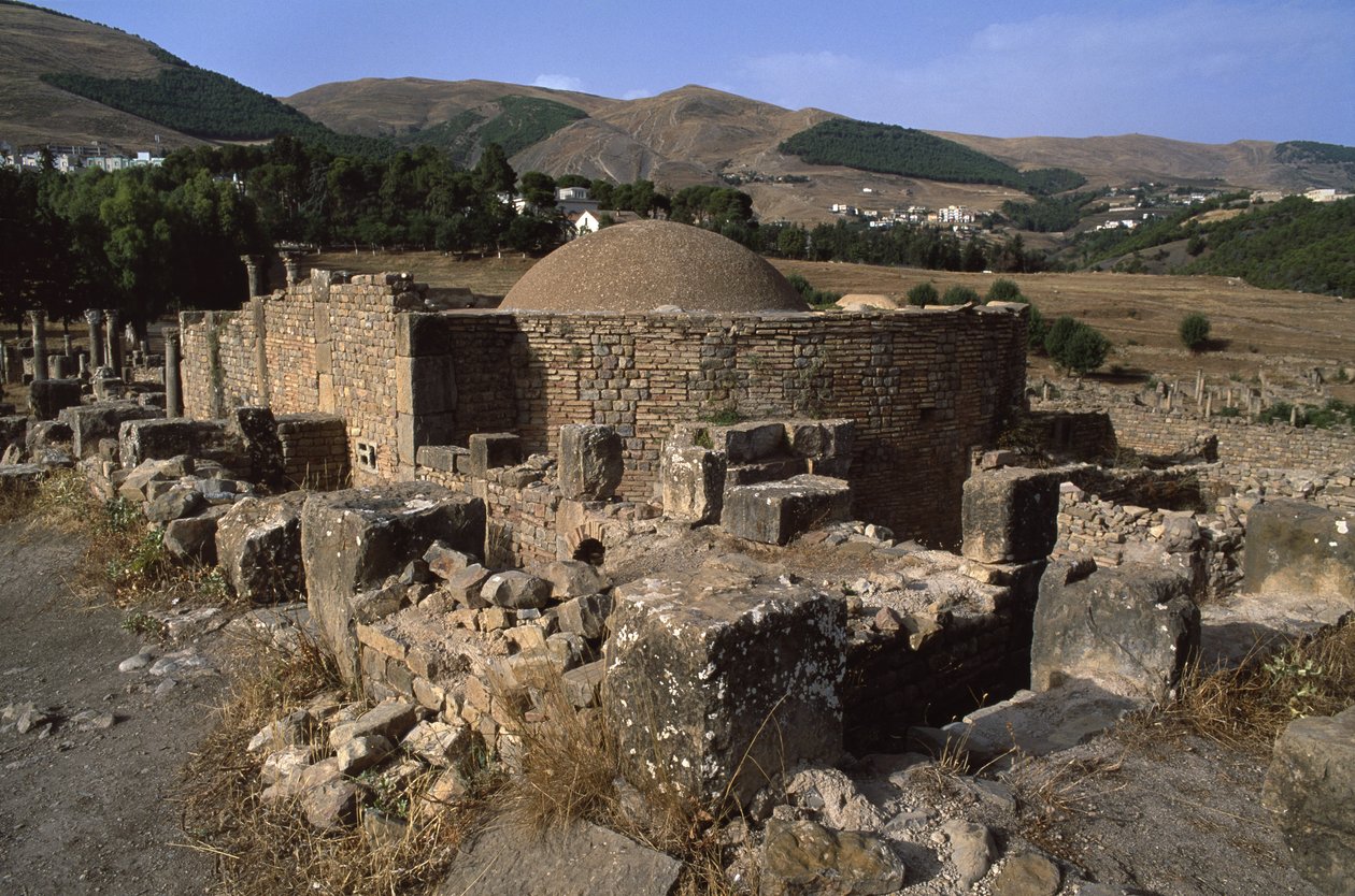 Udsigt over dåbskapellet, højkejsertid (27 f.Kr.-395 e.Kr.) af Roman Imperial Period