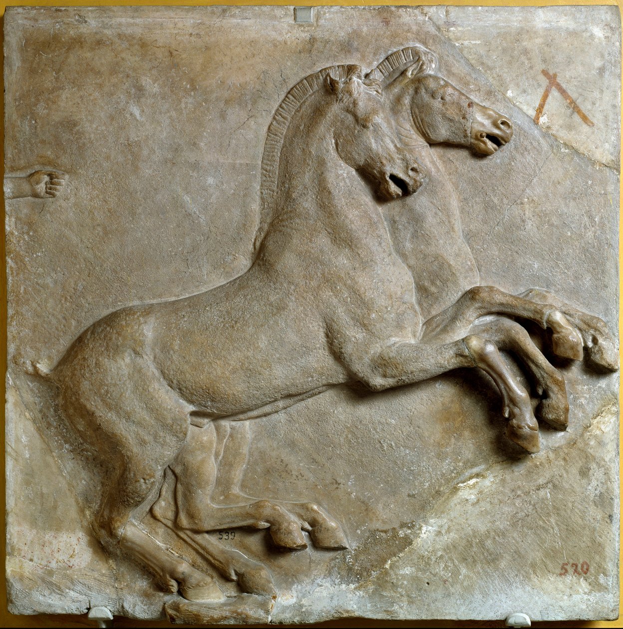 Bige (tohjulet romersk tank trukket af to heste) (relief) af Roman Roman