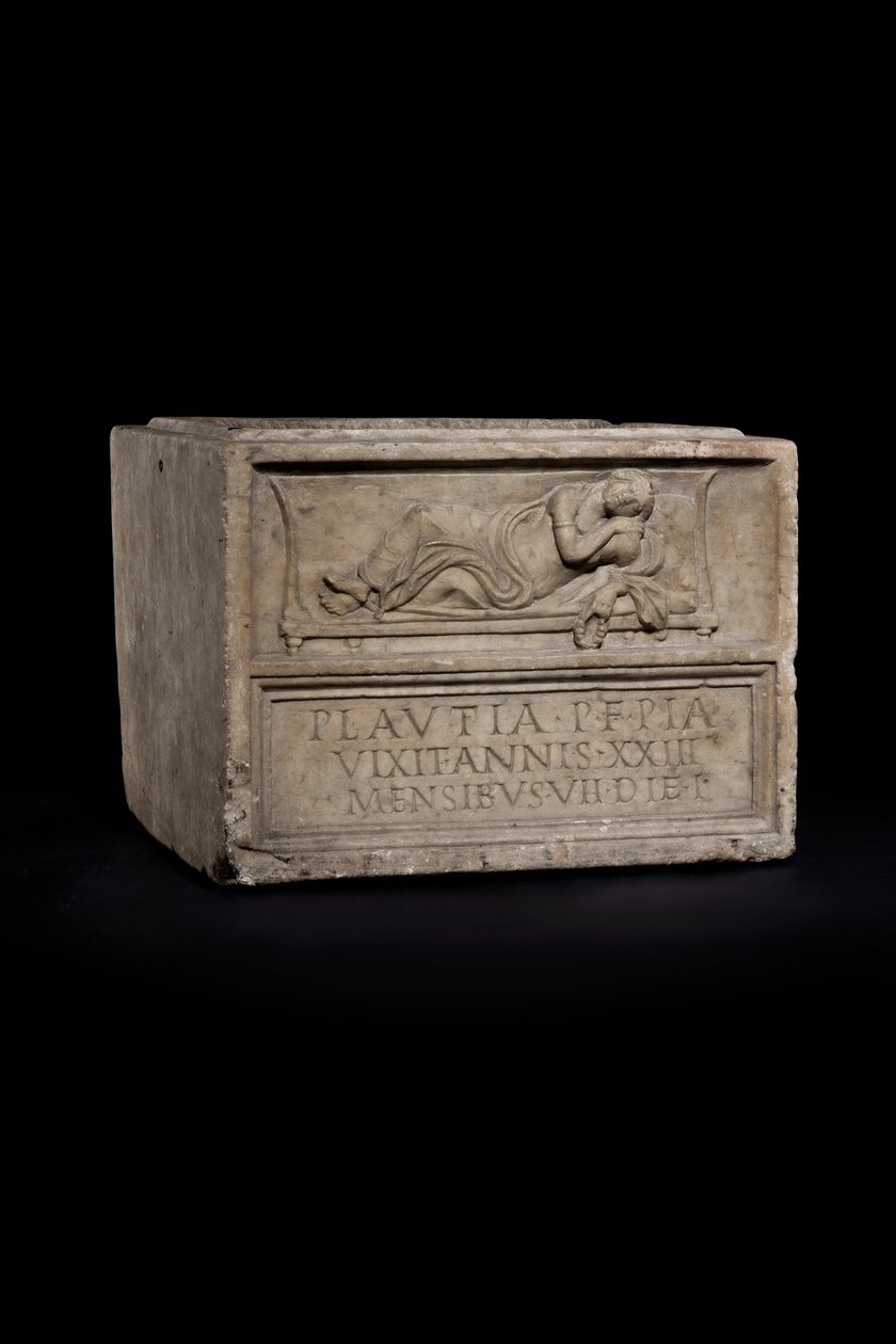 Cinerary urne, ca. slutningen af 1.-begyndelsen af 2. århundrede e.Kr. (marmor) af Roman Roman