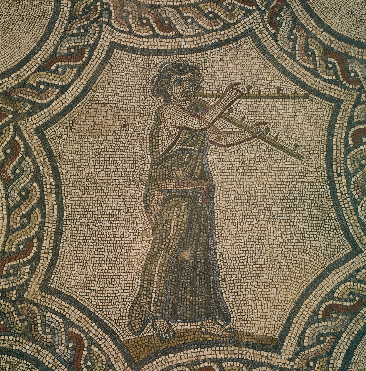 Mosaik, der forestiller kvindelig fløjtenist fra House of Dionysus, i Volubilis, Marokko, romersk civilisation, af Roman Roman