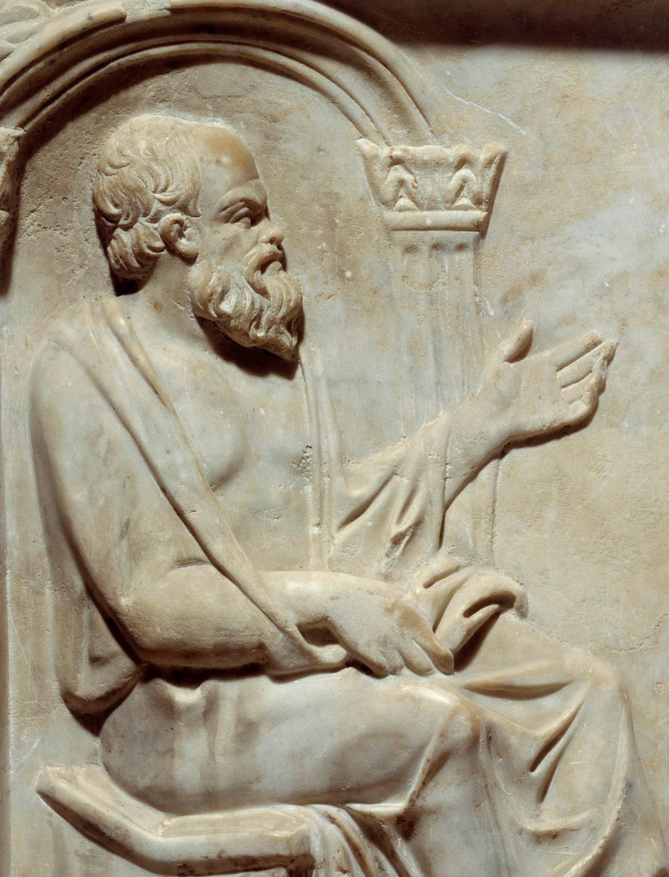 Romerske antikviteter, musernes sarkofag: Sokrates (469-399 f.Kr.) græsk filosof med sin muse. Detalje Paris Musee du Louvre. af Roman Roman