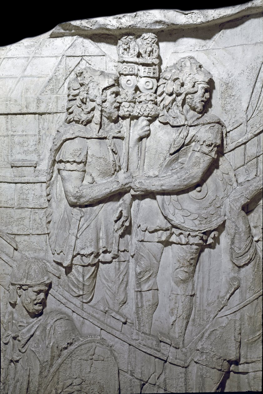 Romersk kunst: "" Krigere, der bærer den romerske ørn (Aquiliferes)"" Form fra 1862, der gengiver basreliefferne af søjlen af Trajan (søjle Trajane) (Colonna Traiana) i Rom bygget under kejser Trajans regeringstid (53-117) . Trajane-søjlen mindes af Roman Roman