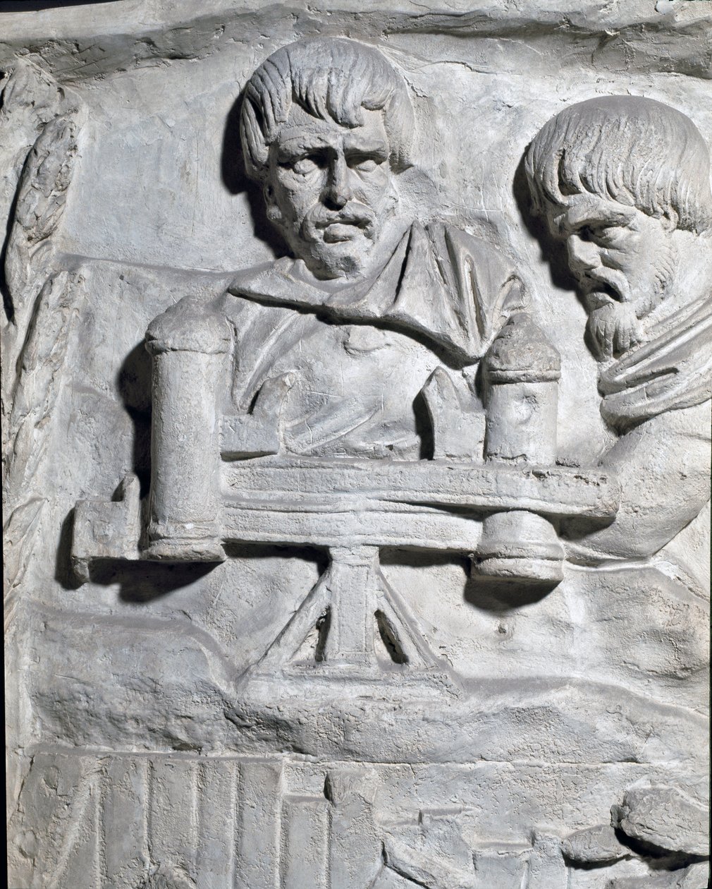 Romersk kunst: ""romerske soldater nær en katapult brugt under den første krig i Dacia"" Form fra 1862, der gengiver basreliefferne af søjlen af Trajan (søjle Trajane) (Colonna Traiana) i Rom bygget under kejser Trajans regeringstid ( 53-117). Trajane co af Roman Roman
