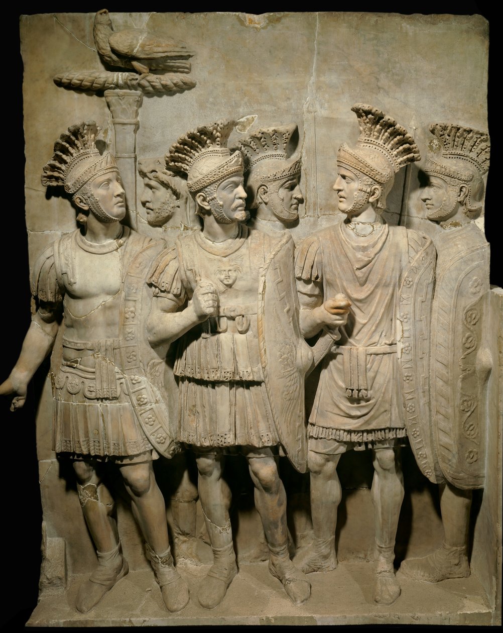 Romersk kunst: marmorrelief, der repræsenterer den pretorianske garde, legionærer og elitesoldater, Dim. 1,62x1,26 m - Paris, musee du Louvre - Prætorianergarden, legionærer og elitesoldater - Marmorrelief af Roman Roman