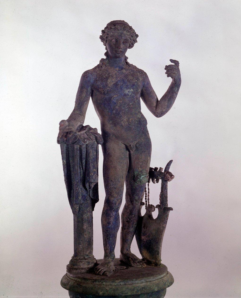 Romersk kunst: statue af Apollo i bronze. Museum for romerske antikviteter i Rom af Roman Roman