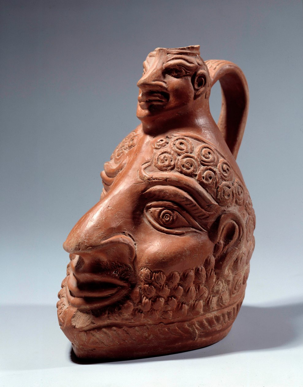 Romersk kunst: terracotta vase i form af dobbelt hoved. Paris, Louvre-museet af Roman Roman
