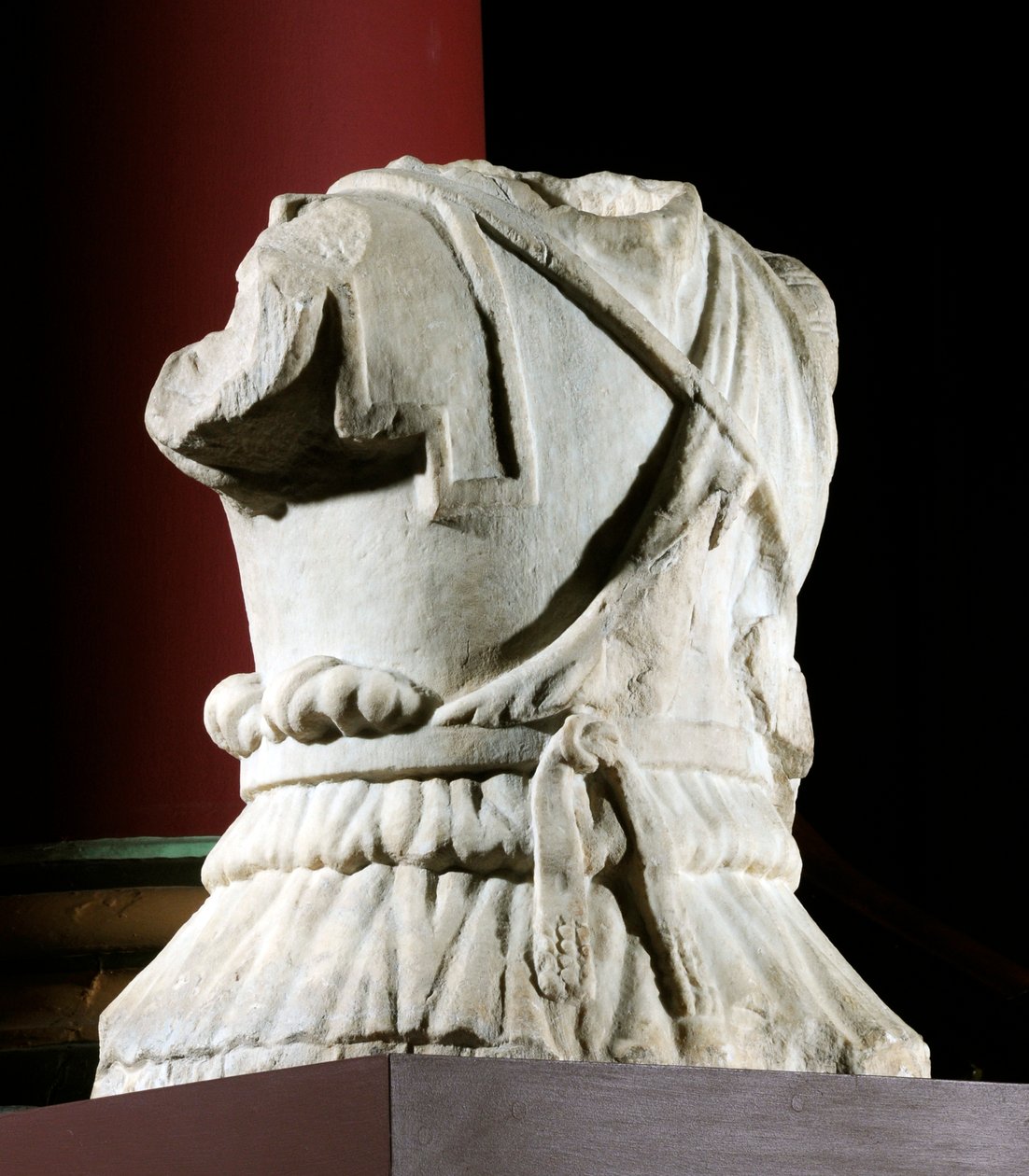 Skulpteret torso af en kavalerist (marmor) (se også 371178) af Roman Roman