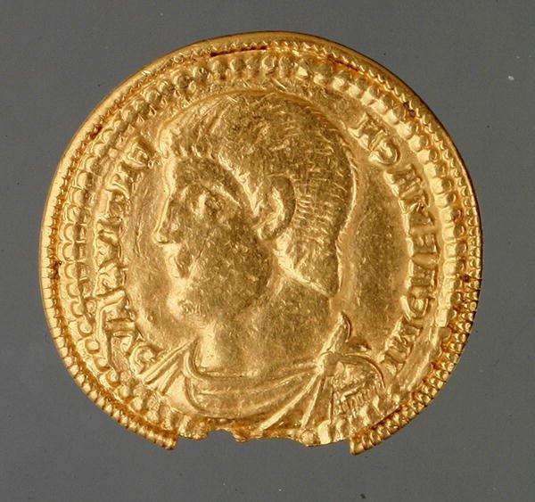 Solidus af Magnentius, fundet ved Kirchberg, ca. 350-353 (guld) af Roman Roman