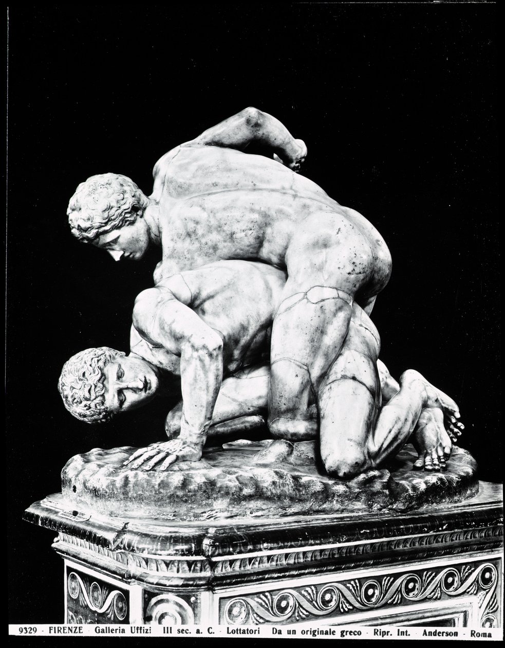 Wrestlers, efter en græsk original fra det 3. århundrede f.Kr. (marmor) (s/h foto) (se også 31428 af Roman Roman
