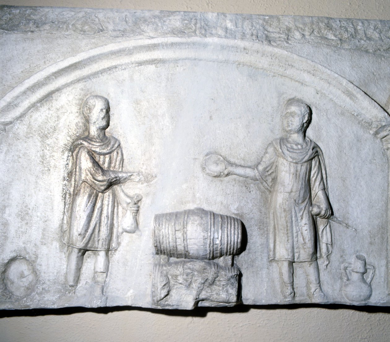 Vinhandlerskilt i romertiden. Ostia Museum (Ostia) af Roman Roman