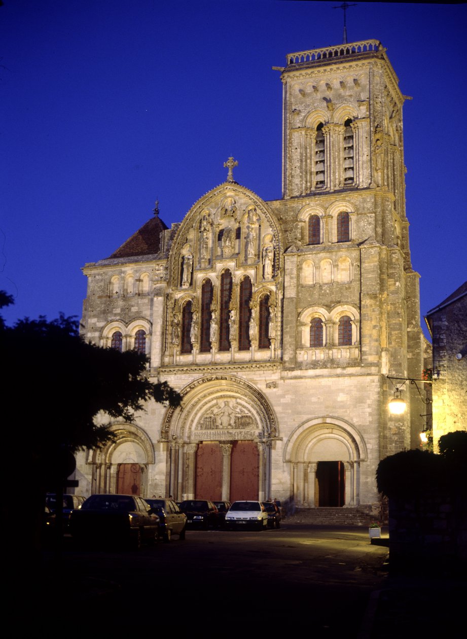 Katedralen i Vezelay (Yonne 89). af Romanesque