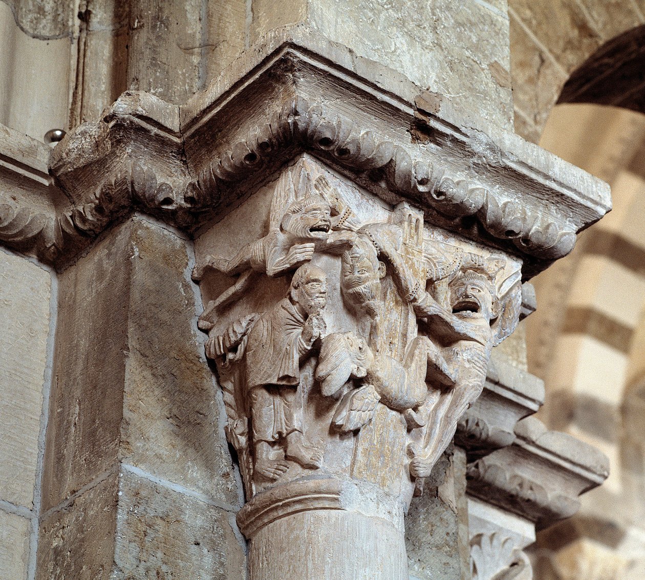 Synet om den hellige Antonius af Padua (udskåret hovedstad) af Romanesque