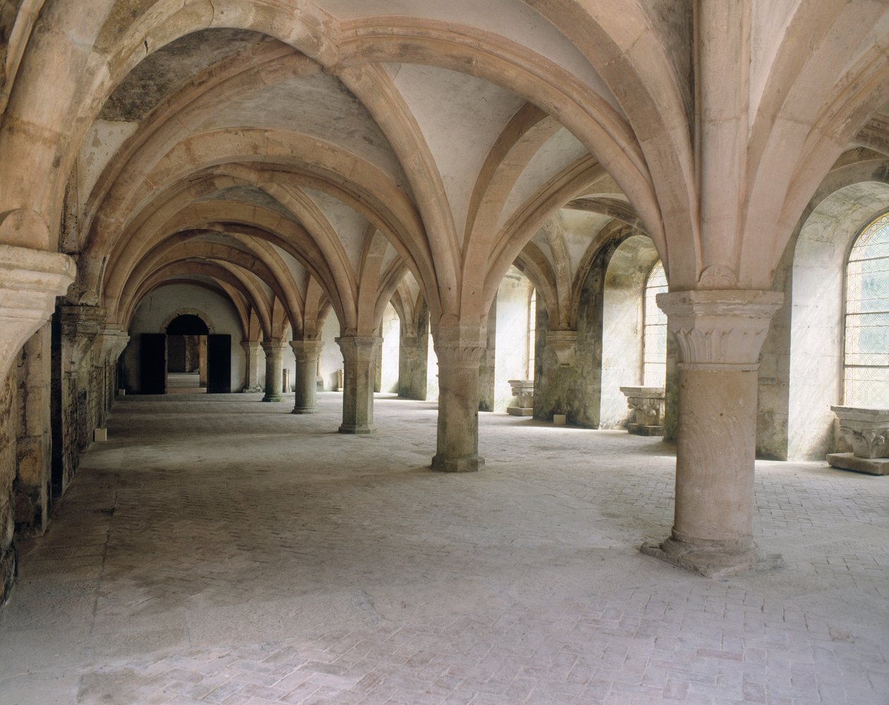 Udsigt over scriptorium af Romanesque