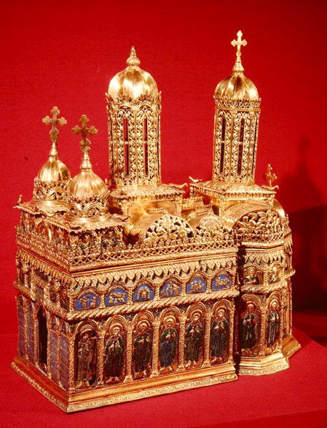 Kivotion, fra Hurezi-klosteret, Vilcea County, 1691-92 (forgyldt sølv og emalje) af Romanian School