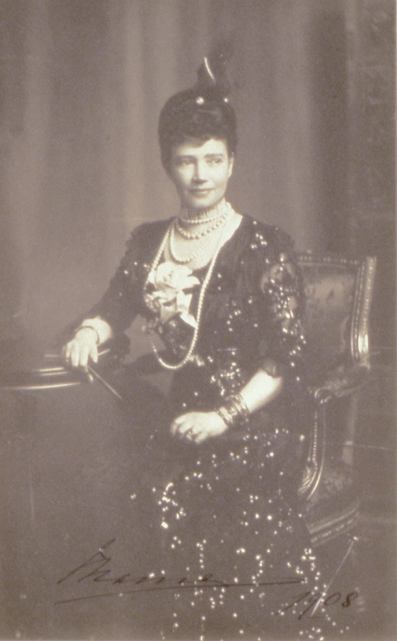 Portræt af kejserinde Maria Feodorovna, 1908 af Russian Photographer