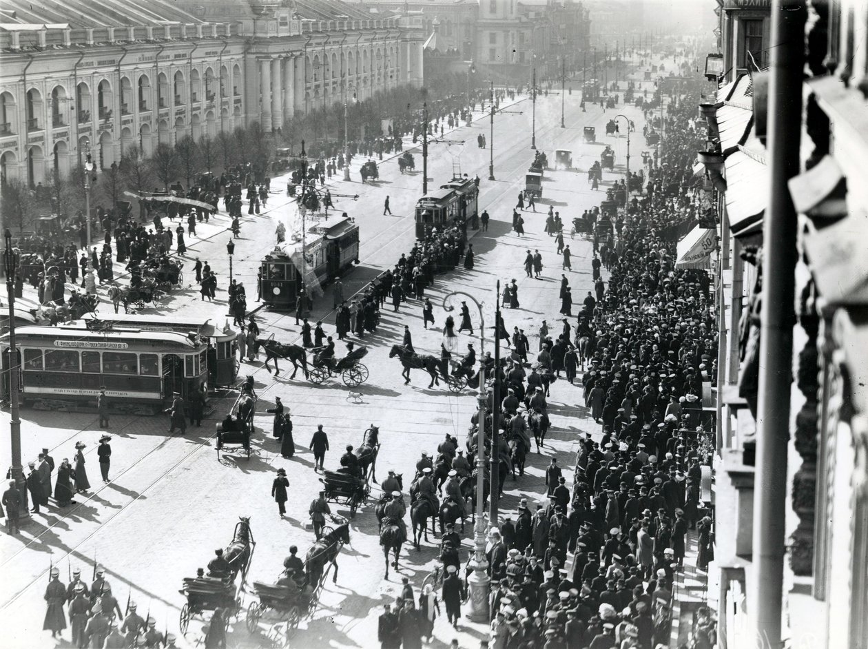 Demonstration i Skt. Petersborg mod Lena-massakren i Sibirien, april 1912 af Russian Photographer
