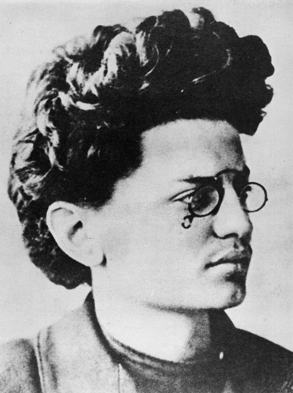 Leon Trotsky som ung studerende (s/h foto) af Russian Photographer