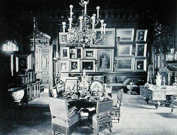Studie af Alexander III (1845-94), Anichkov-paladset, Skt. Petersborg (s/h-foto) af Russian Photographer