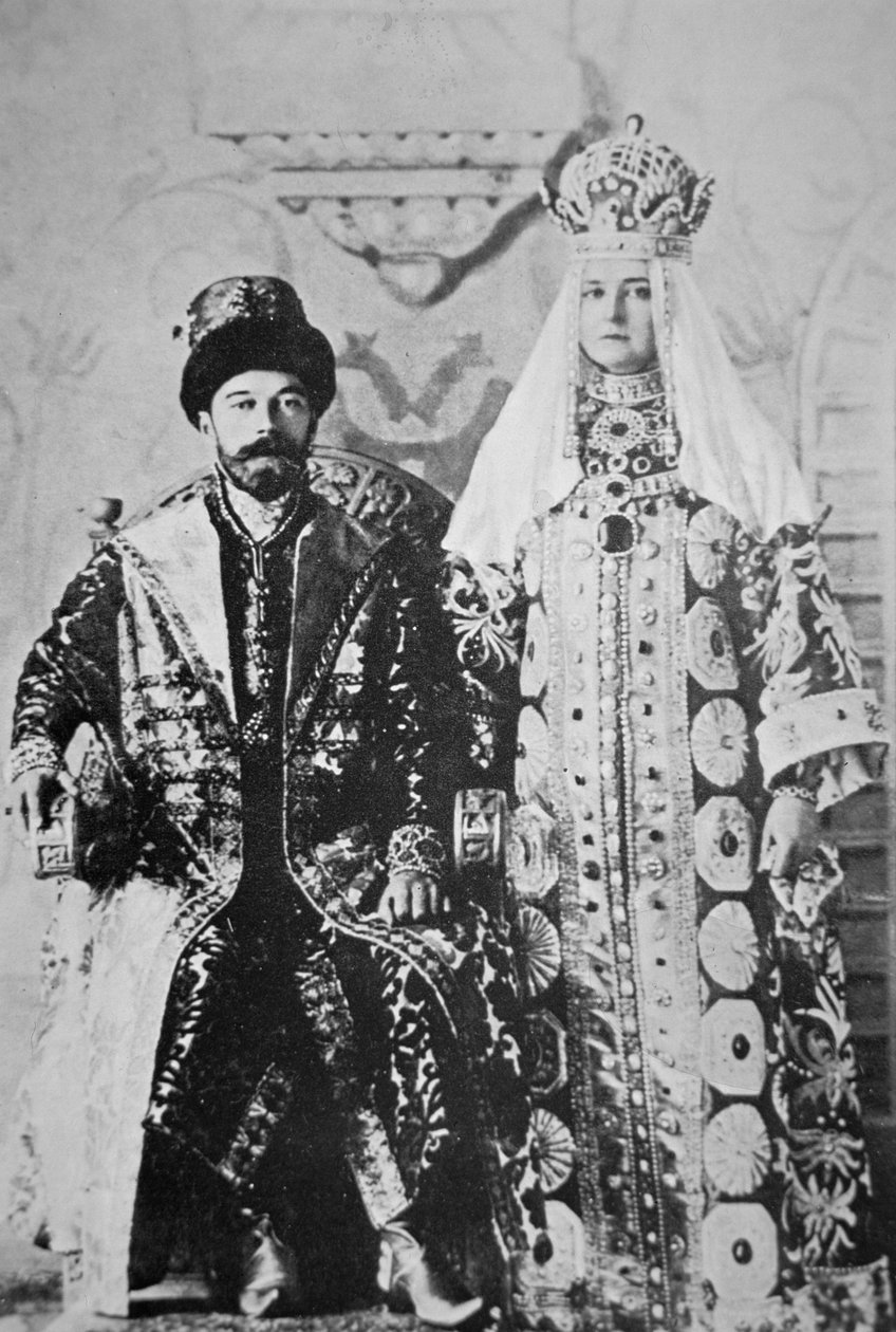Tsar Nicholas II og Tsaritsa Alexandra i fuld kroningsregalier, maj 1896 (s/h-foto) af Russian Photographer