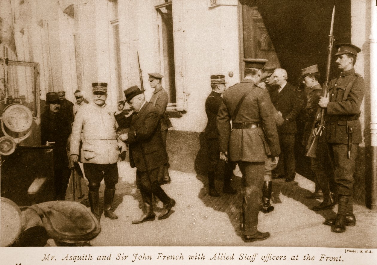 Hr. Asquith og Sir John French med allierede stabsofficerer ved fronten, 1914-19 af S. d A. Photography