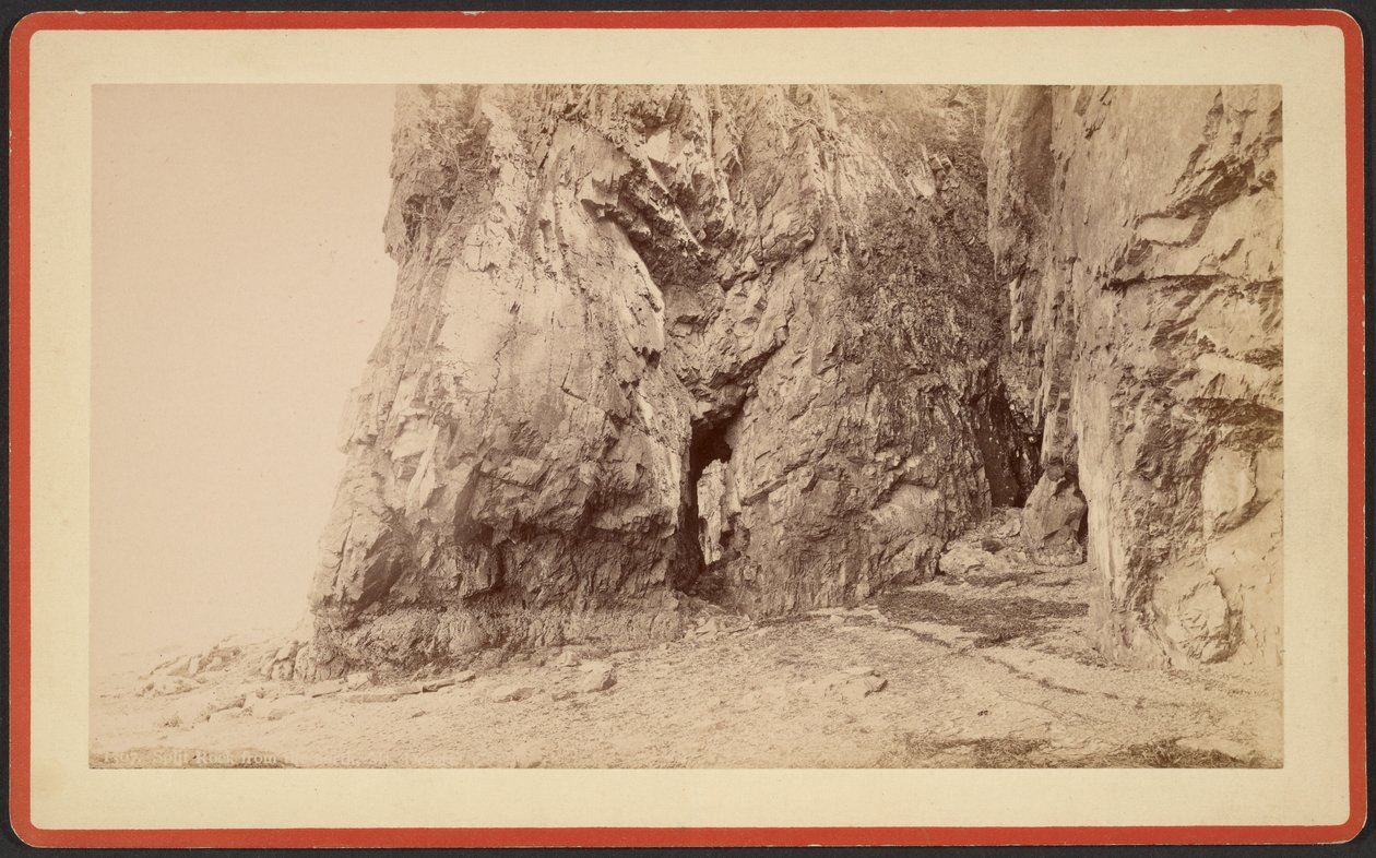 Split Rock fra nord, Mt. Desert. af S.R. Stoddard