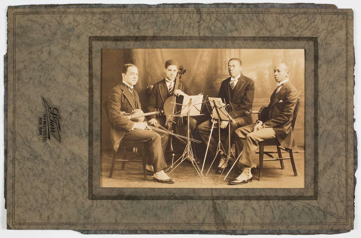 Fotografi af Hall Johnson og den sorte strygekvartet, ca. 1923. af S. Tarr
