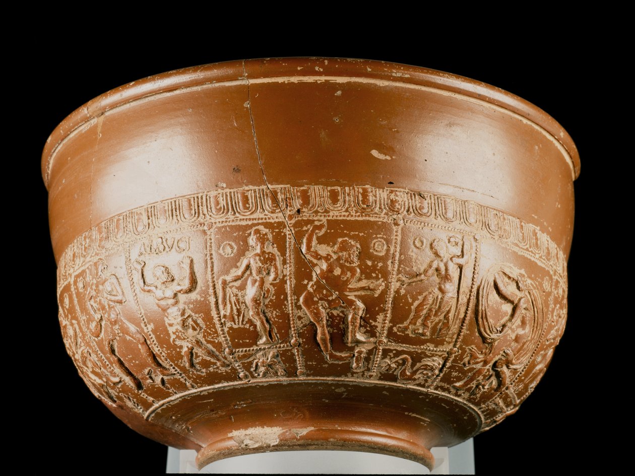 Skål, der forestiller Neptun, Jupiter og en satyr, fra Inveresk, Midlothian (lertøj) af Samian Samian