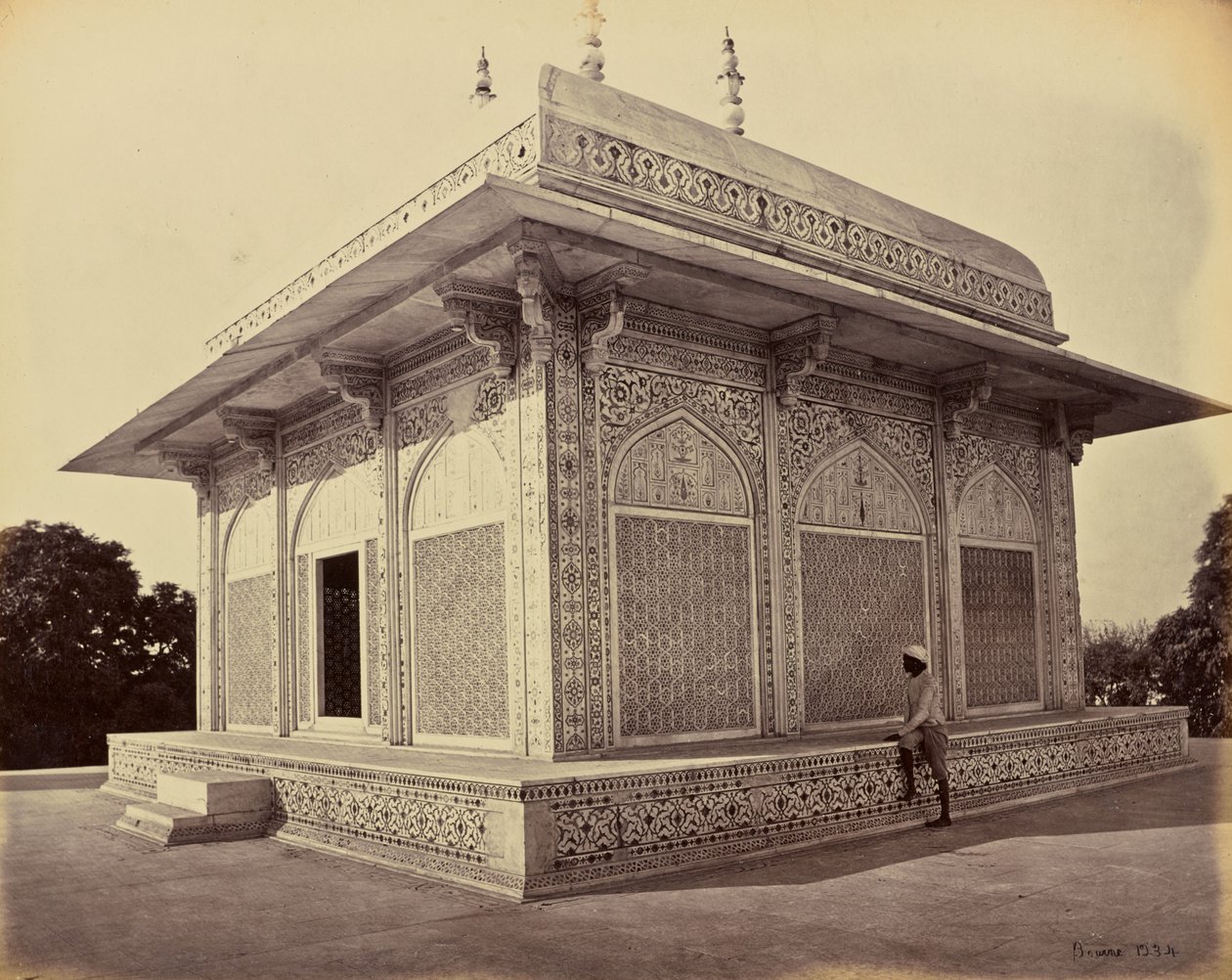 Agra; Prins Etmad-Dowlahs mausoleum, marmorkuplen af Samuel Bourne