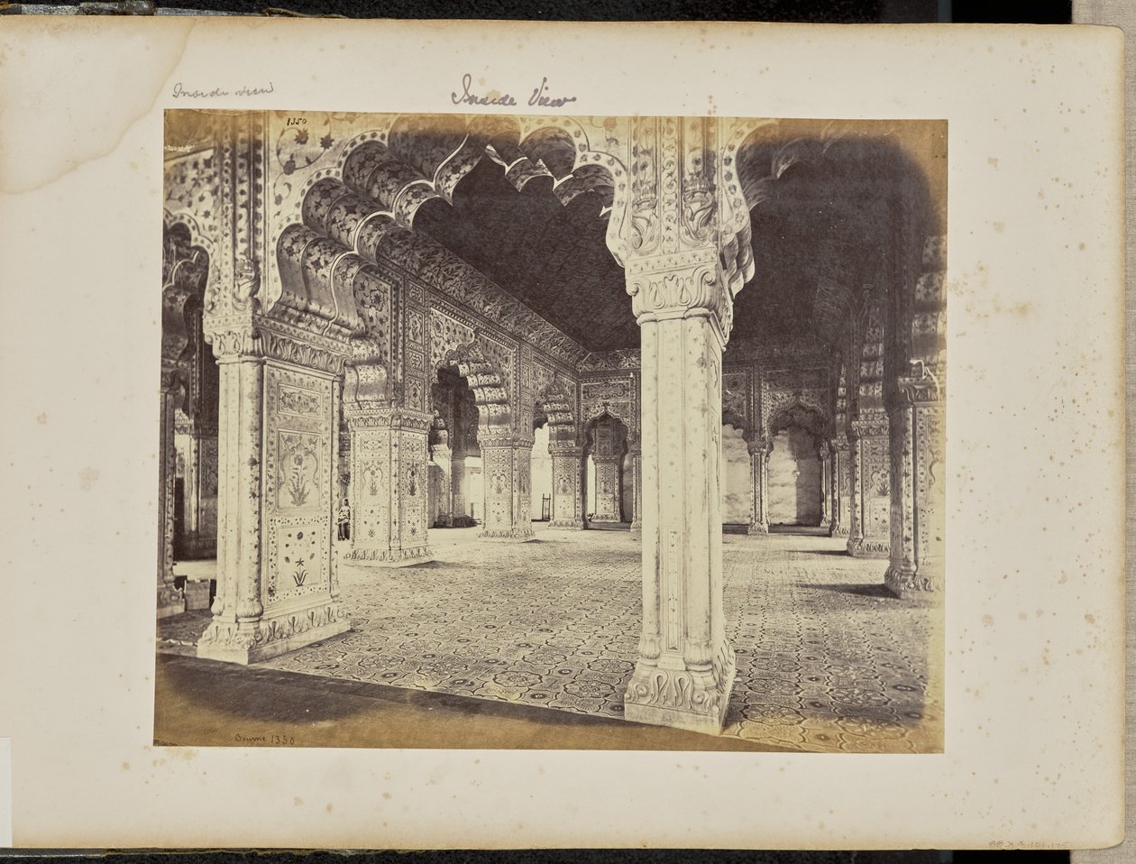 Delhi - Paladset, interiør af Diwan-i-Khas af Samuel Bourne