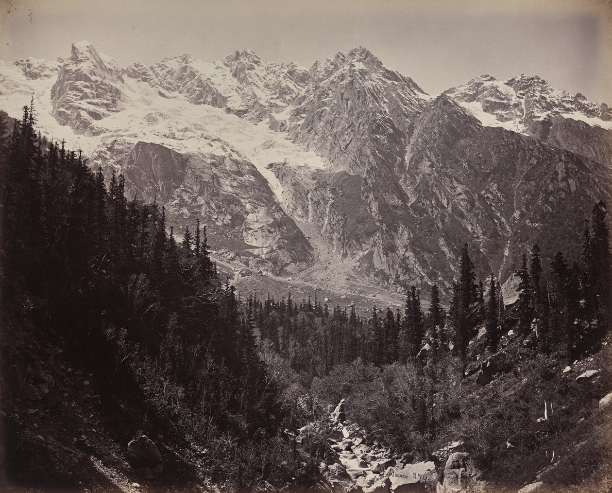 Scene i det øvre Himalaya. Udsigt over Manga-dalen af Samuel Bourne