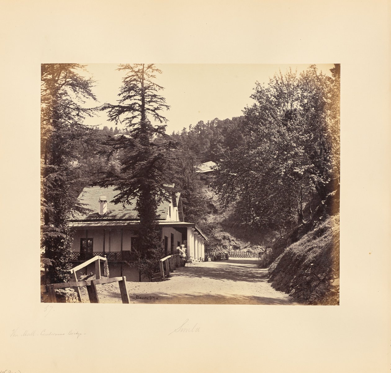 Simla; The Mall, Combermere Ridge af Samuel Bourne