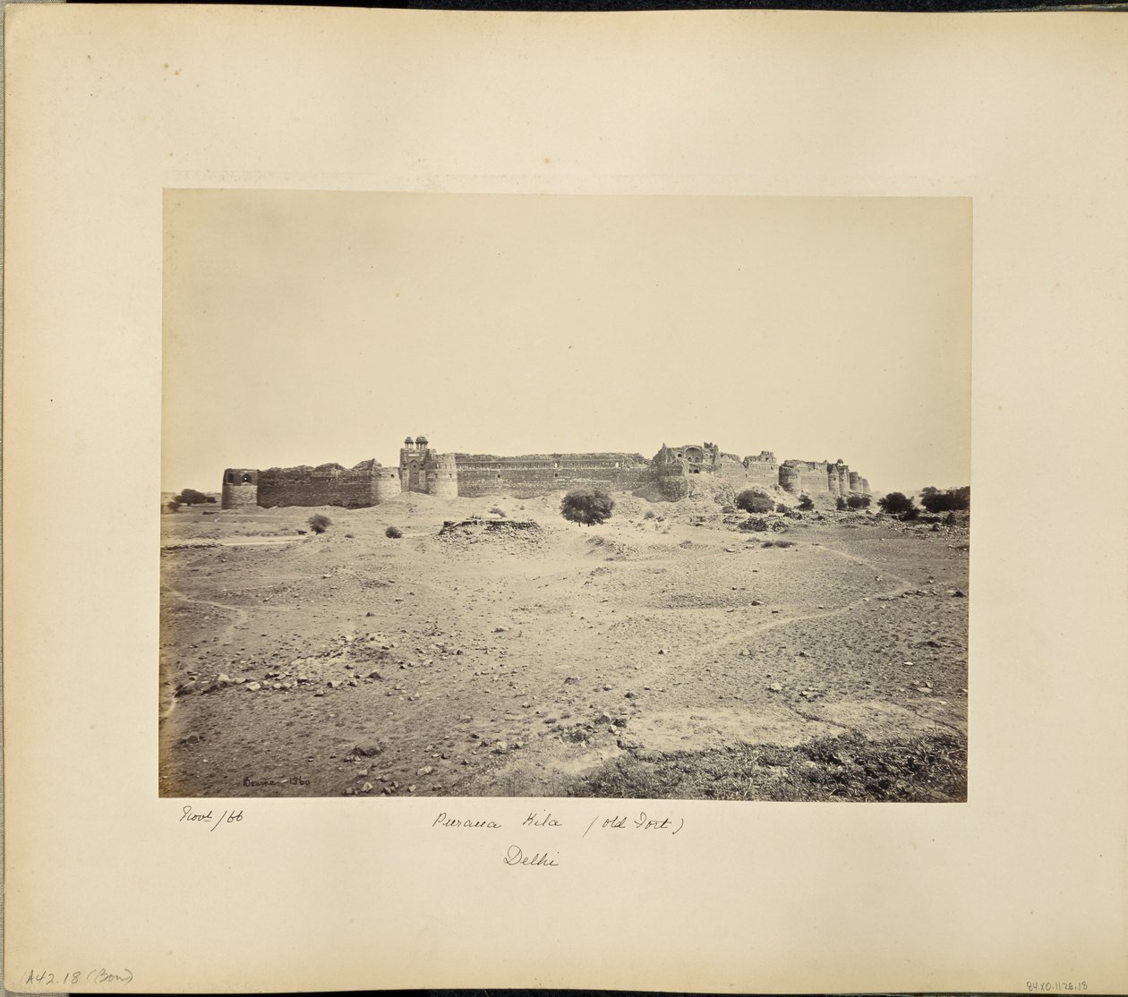 Purana Kila, det gamle fort i Delhi af Samuel Bourne