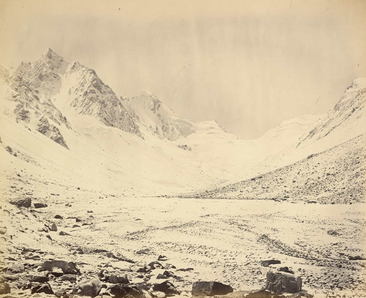 Taree-passet, højde 15.282 fod (anden udsigt) af Samuel Bourne
