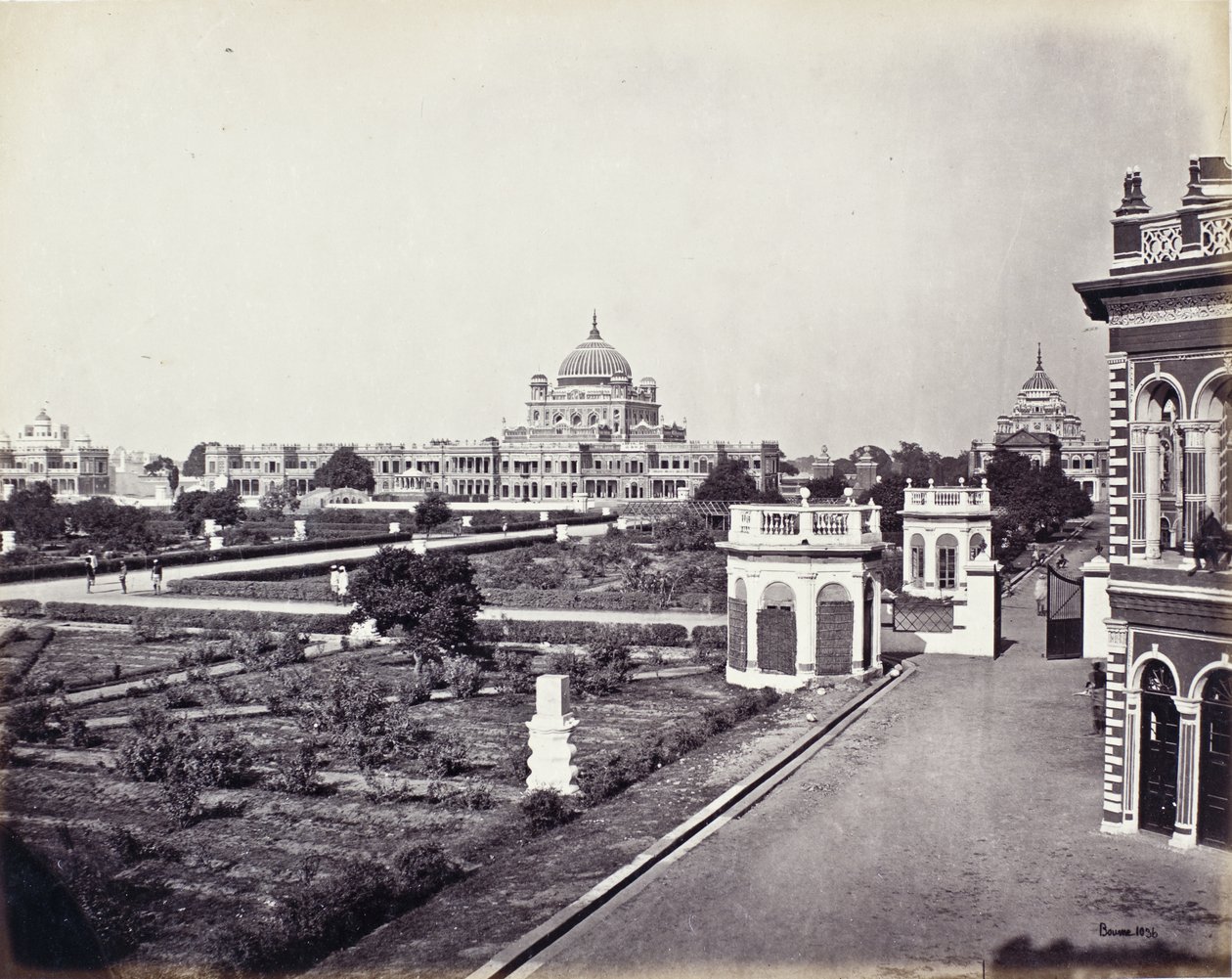Udsigt i Qaisar Bagh-paladset af Samuel Bourne
