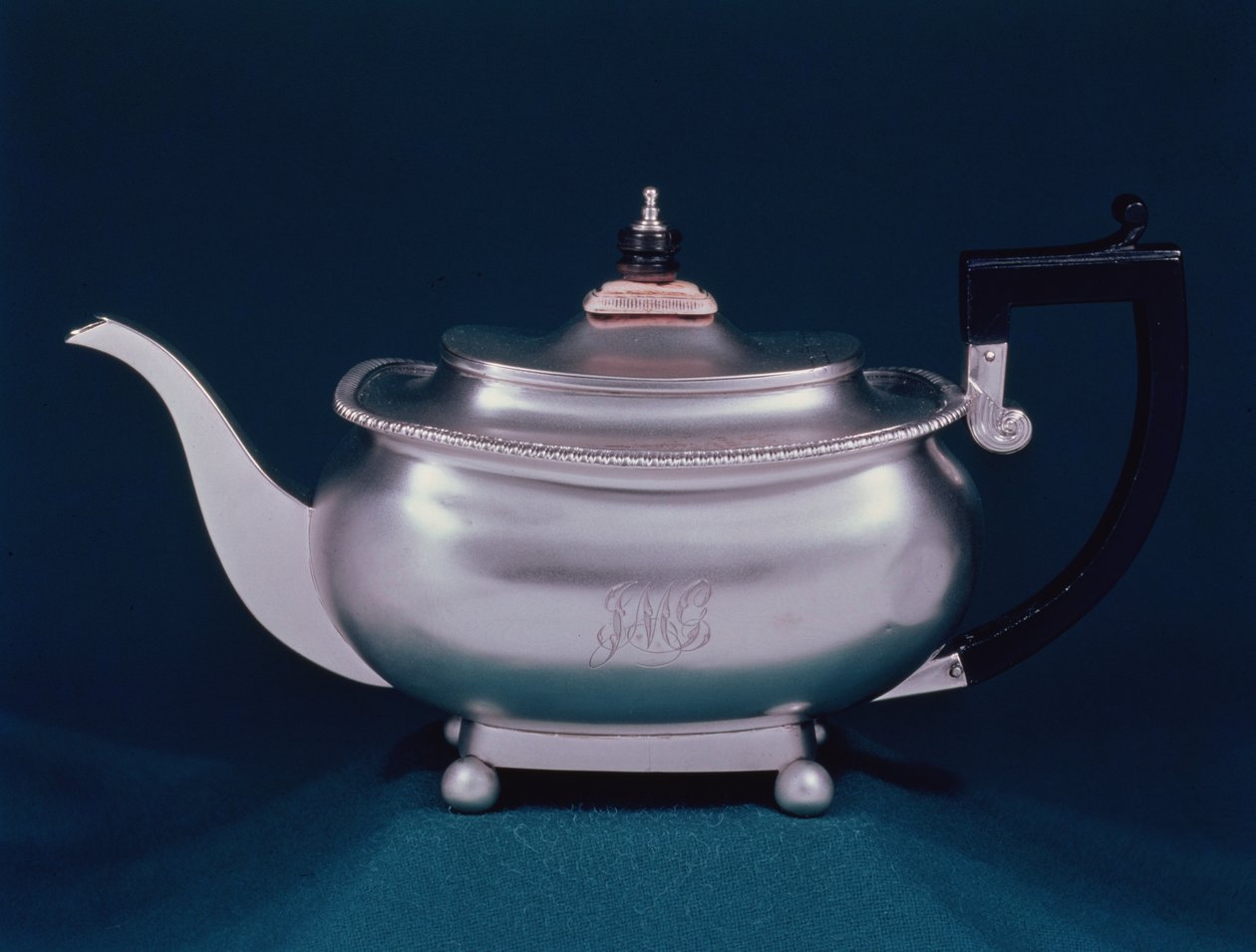 Regency tekande, 1812-13 sølv, træ med elfenbensknop af Samuel Hennell