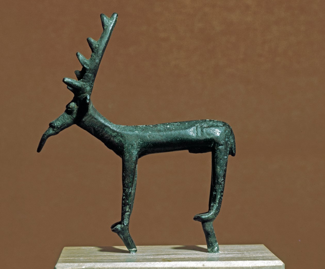Nuragisk kultur (nuraghi) Sardinsk: bronzestatuette af Iglesias-hjort. 8.-7. århundrede f.Kr. Cagliari, Nationalt Arkæologisk Museum, Sardinien, Italien af Sardinia Nuragic Civilization