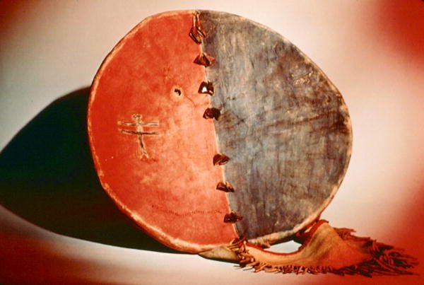 War Shield, Sioux Tribe (bukskind) af School American