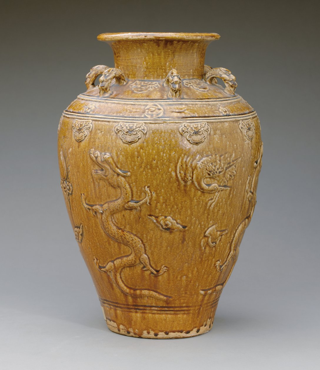 Stor ravbrun glaseret Martaban vase af School Burmese