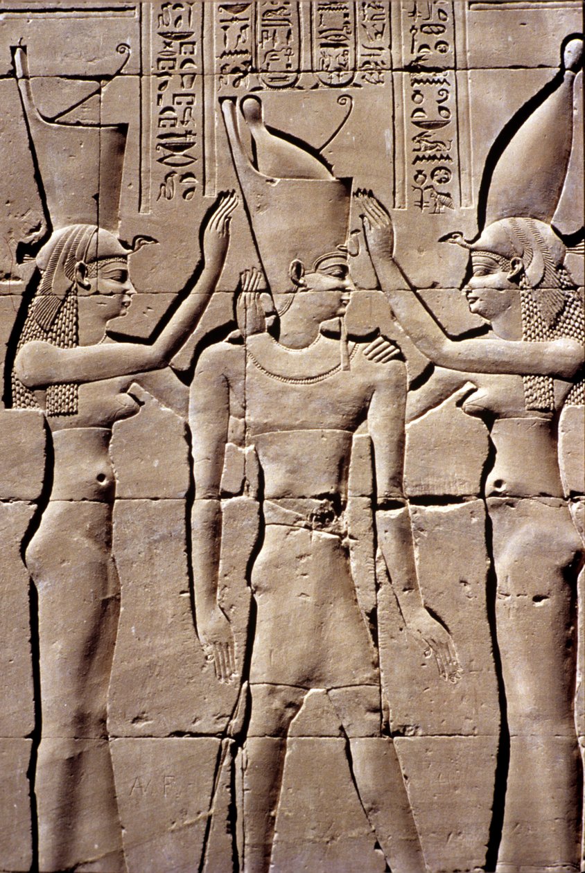 Det gamle Egypten, Vægmaleri/udskæring, En konge modtager dobbeltkronen fra Isis og Nephthys, Horus-templet, Edfu (foto) af School Egyptian