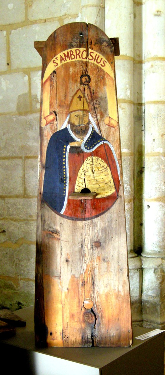 Bikube med et billede af St. Ambrose (træ) af School German