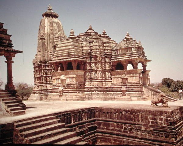 Udsigt over Devi Jagadamba-templet af School Indian