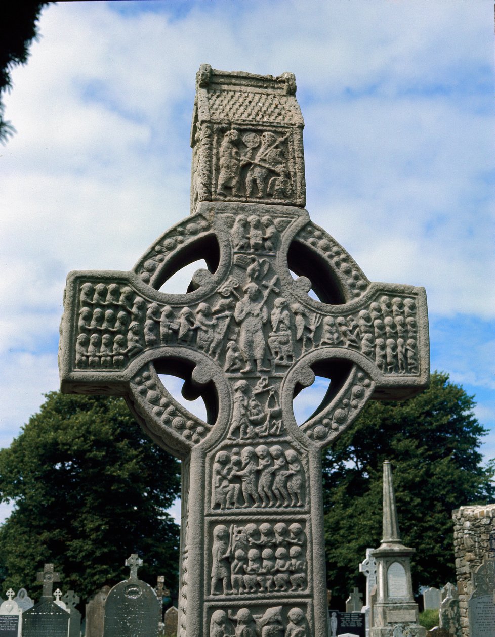 Udsigt over Muiredachs kors, udskåret sten, ca. 521 af School Irish