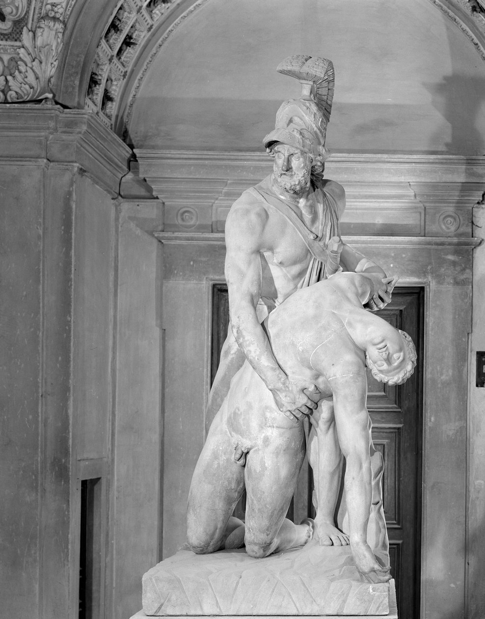 Menelaos støtter liget af Patroclus, kopi af en græsk original (marmor) af School Italian