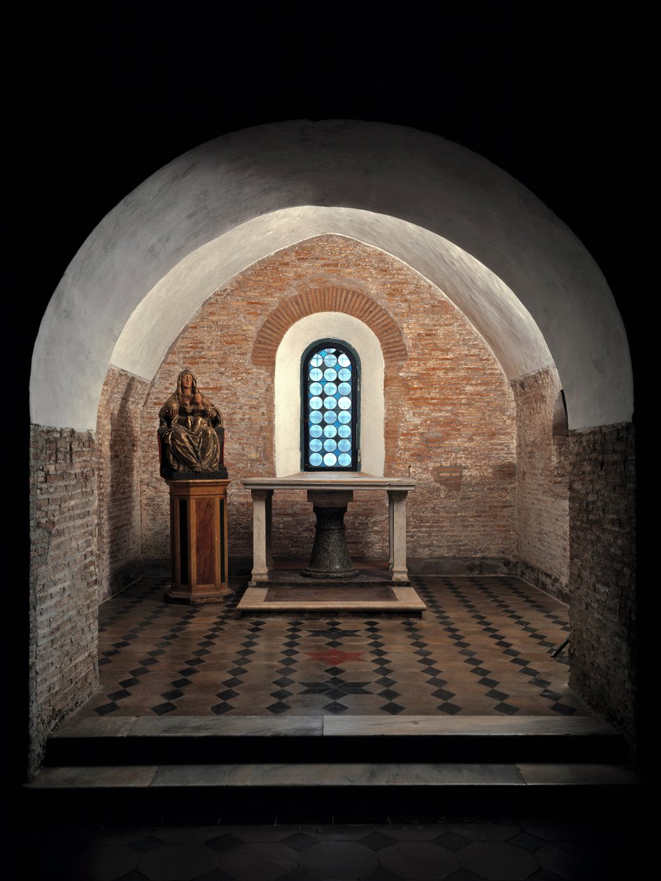 Udsigt over det første kapel i kirken Saints Vincent og Anastasius, 625-1221 Abbey of Tre Fontane (Abbey of Tre-Fontane eller Abbey of the Three Fountains) nær Rom Italien (Udsigt over det første kapel i kirken Sts Vincent og Anastasius , 625-1221 Tre Fo af School Italian