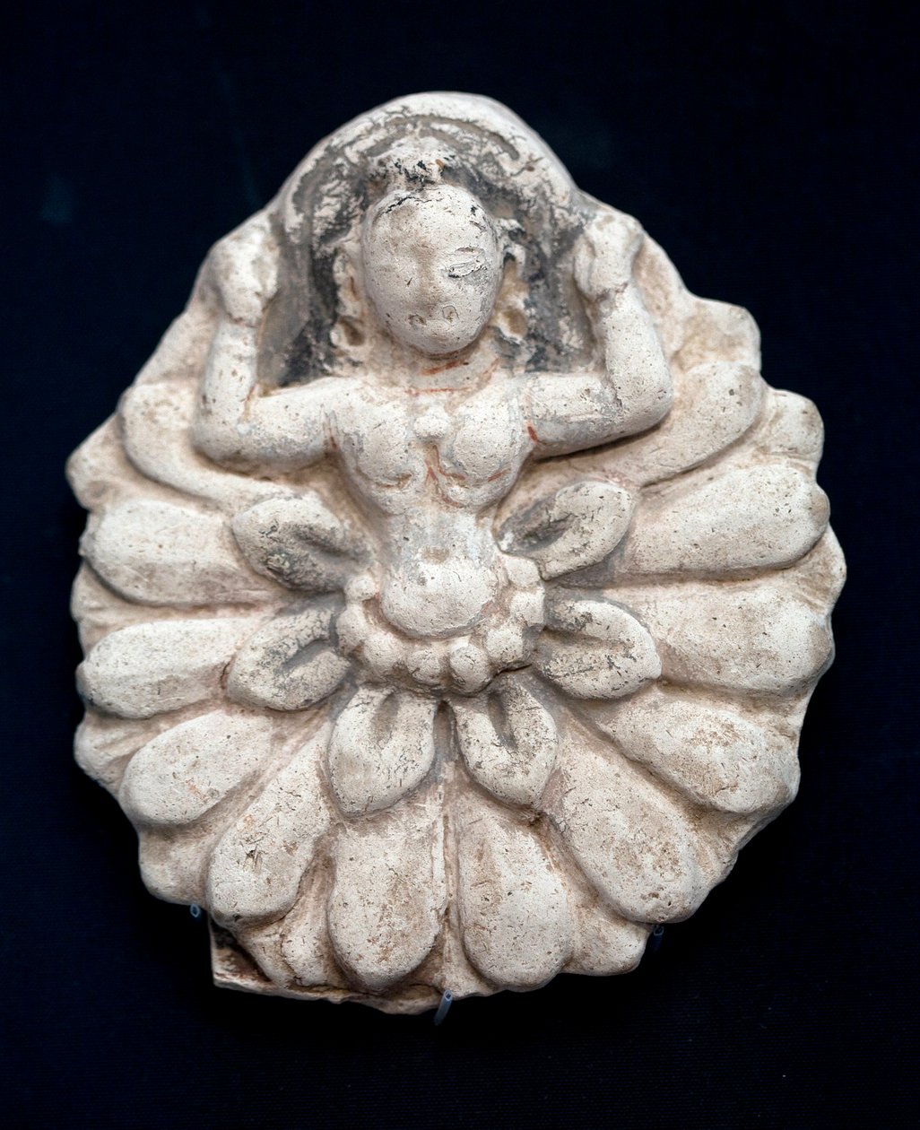 Renæssance af en lotus. Udskåret motiv, udateret. Koreas Nationalmuseum, Seoul (Sydkorea). af School Korean