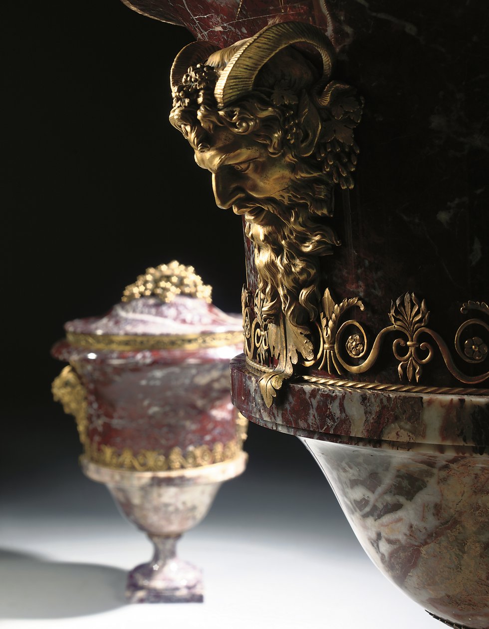 Et par vaser, ca. 1790 (jaspis og ormolu) af School Russian