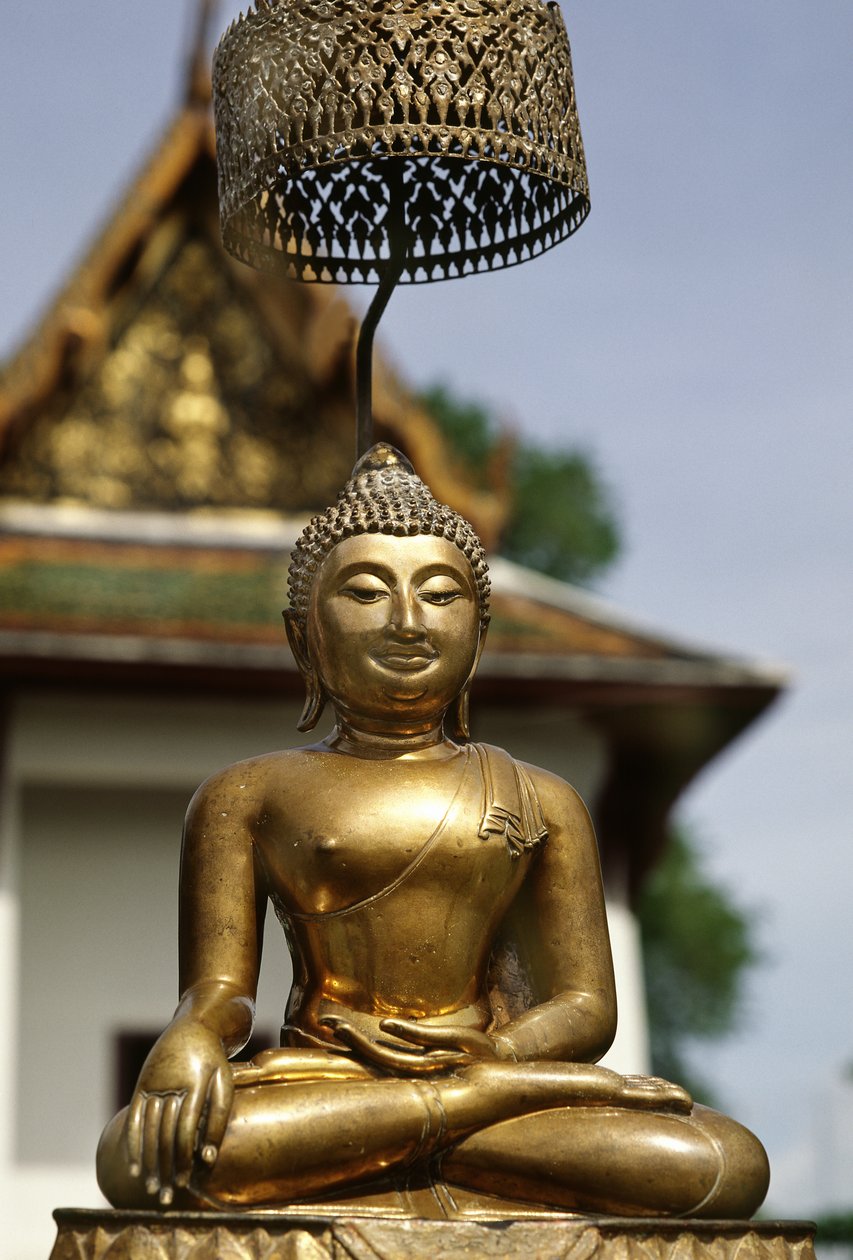 Phra Buddha Sihing udsat for tilbedere under nytårsfejringerne (bronze) af School Siamese