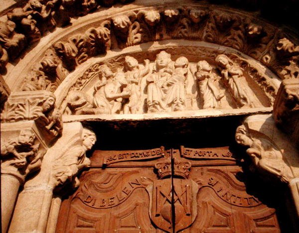 Tympaan på vestportalen til Sta Maria del Azogue af School Spanish